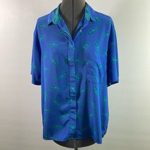 Personal Top Women Size 18 Blue w Green Design Short Sleeve Front Pocket